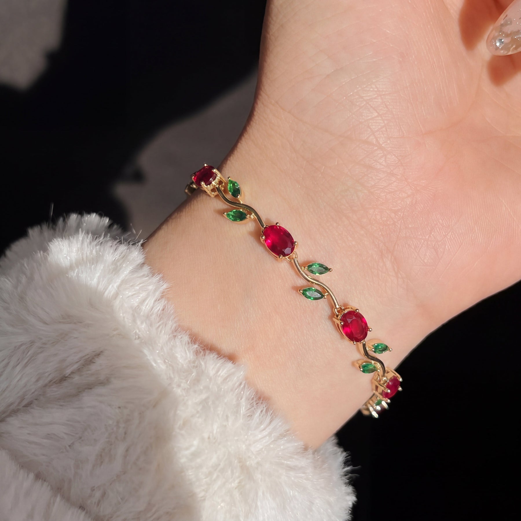 Luminous Crystal Stones Tulip Bracelet Adjustable