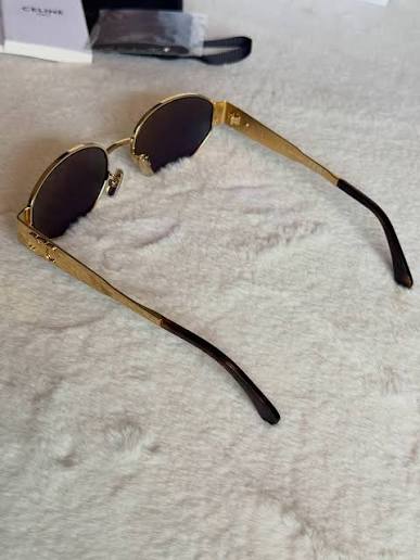 Retro Oval Sunglasses – UV400 Polarized